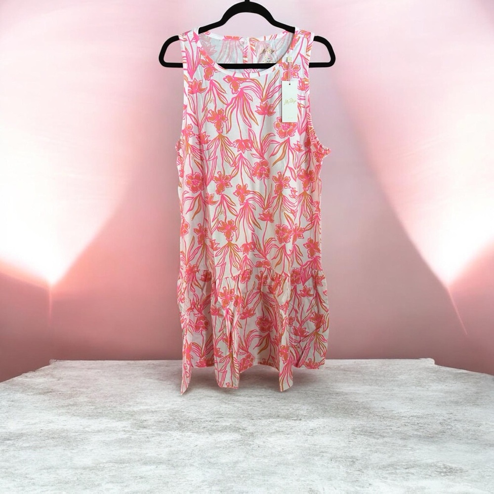 Lilly Pulitzer Dixi Dress in RESORT WHITE
LOVELY LONG STEMS Size XL